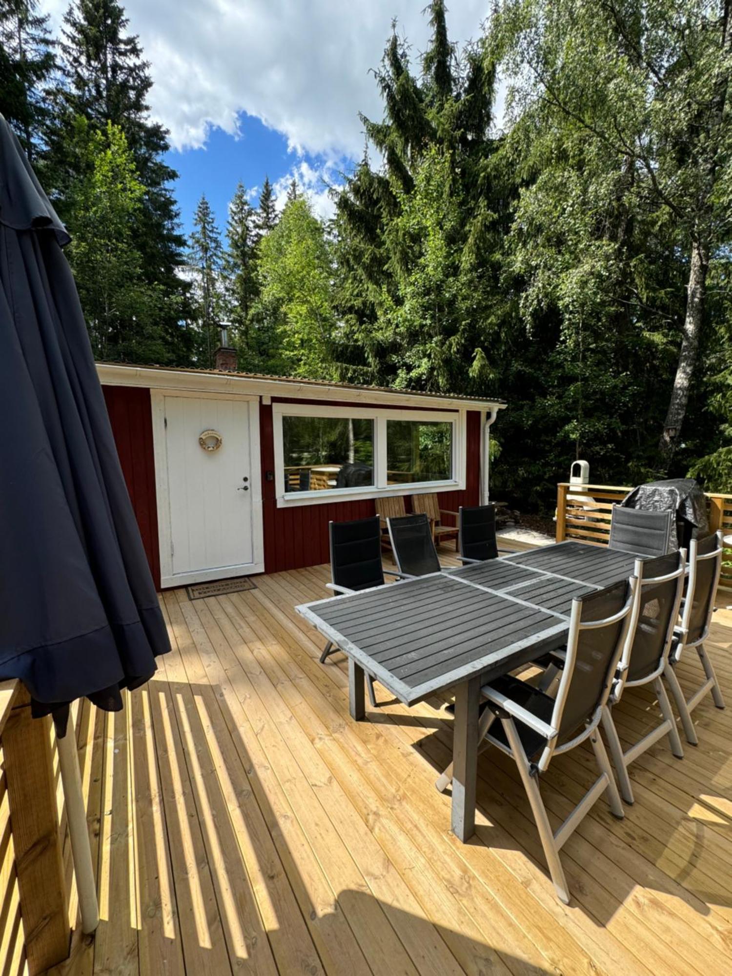 Mysig Stuga I Naevesta Örebro Exteriér fotografie