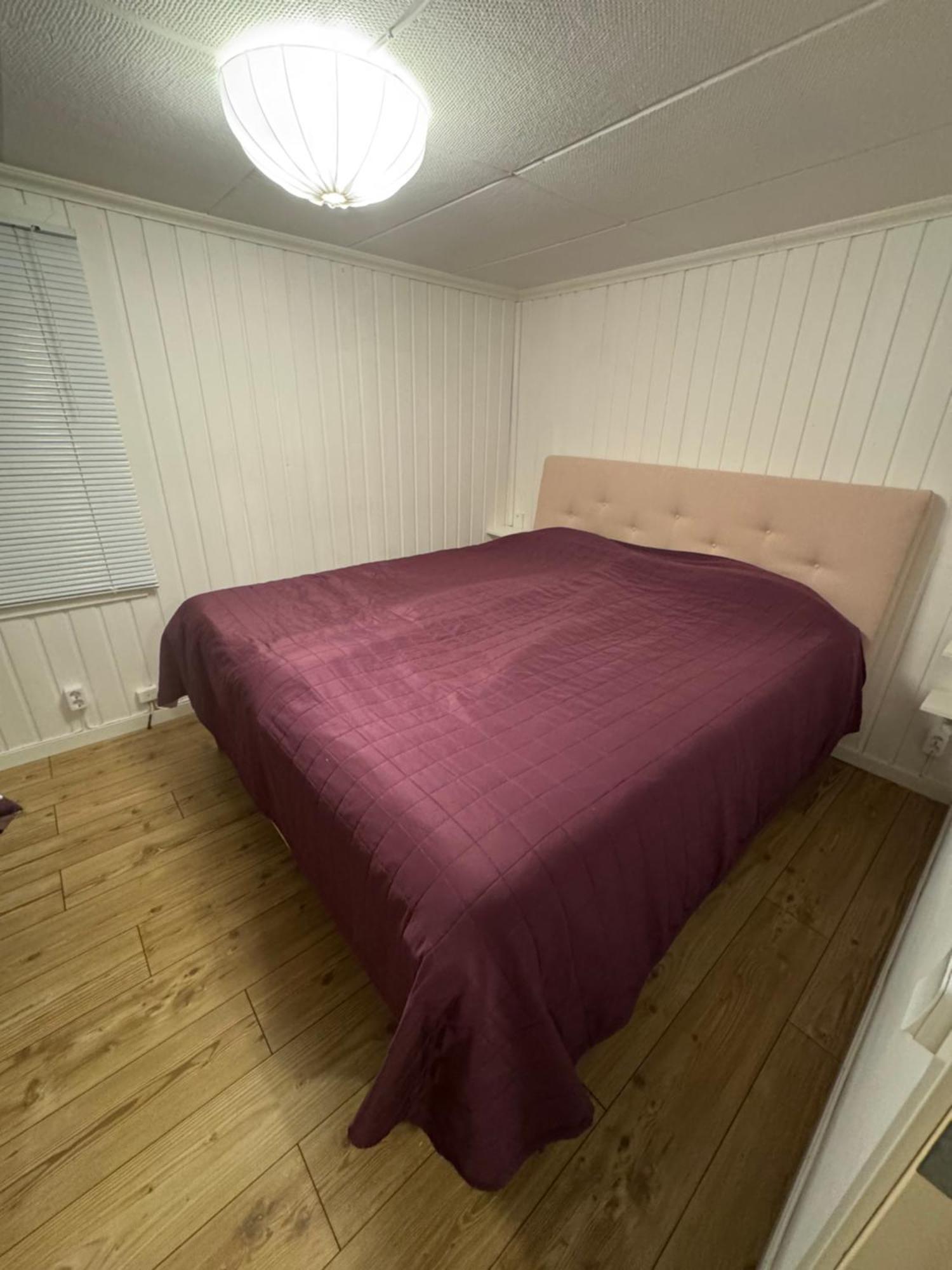 Mysig Stuga I Naevesta Örebro Exteriér fotografie
